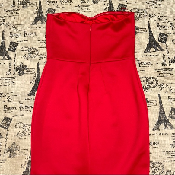 Express Women NWOT! Hot Red Strapless Scuba Flounce Stretch Dress Size 8 - Picture 13 of 17